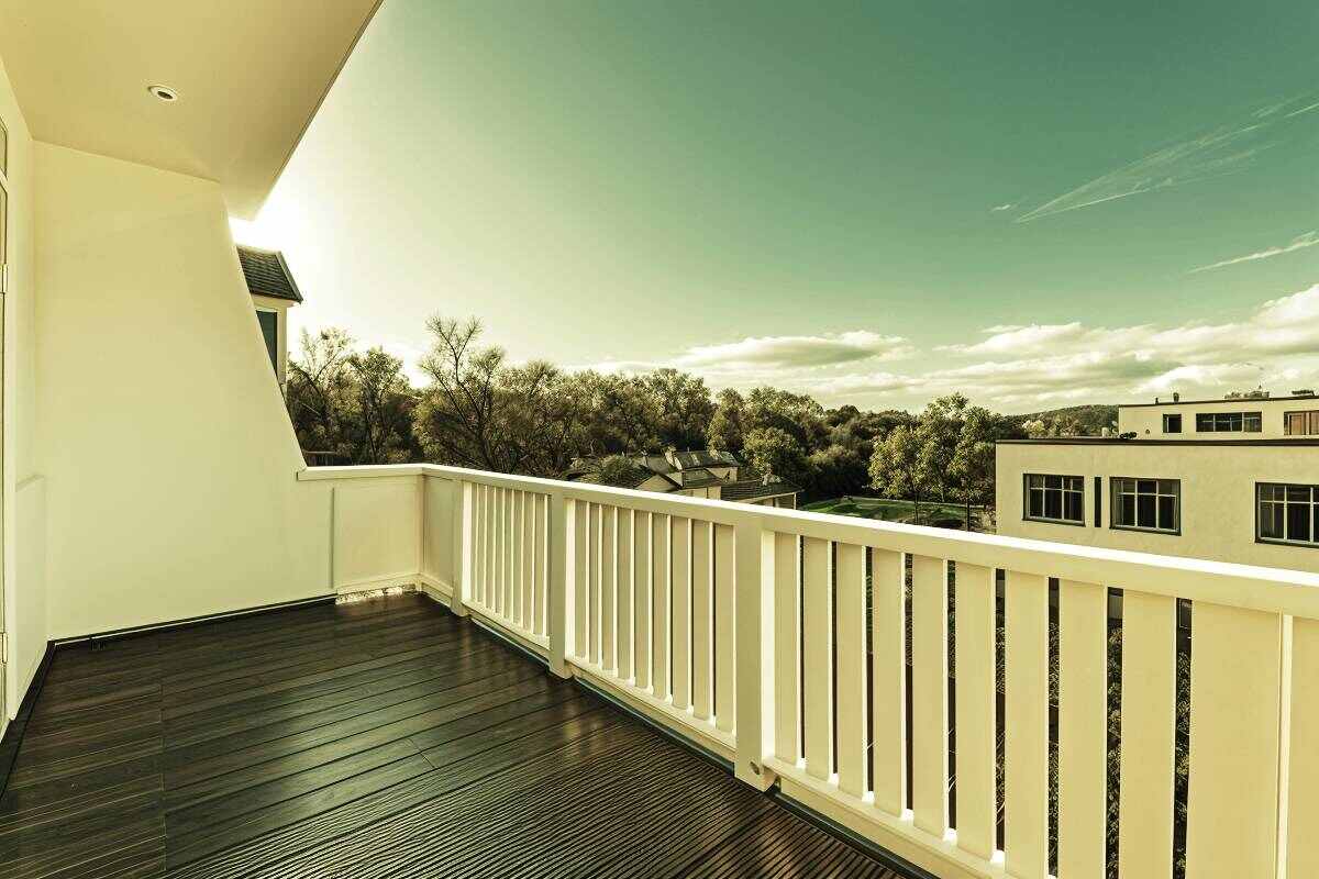 A clients original balcony as when they moved in.